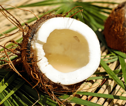 Olej kokosowy ekologiczny – modny, bo zdrowy.